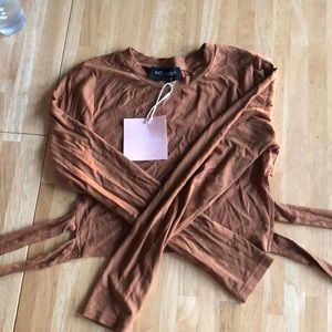 Kittenish: backless crop with tie